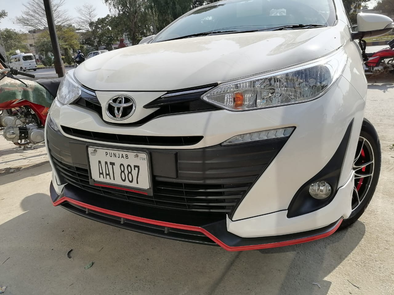 Toyota Yaris Body Kit Painted 4pcs Set view 3