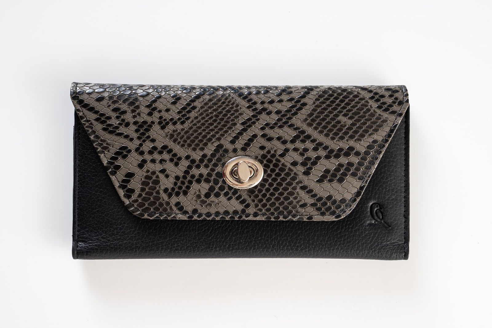 Detox Clutch, view 1