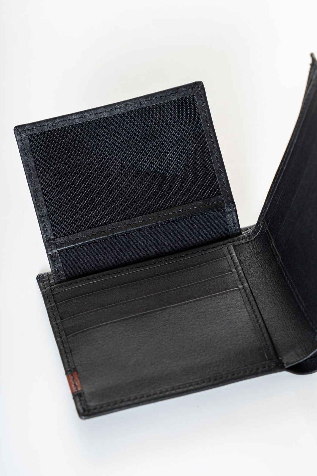 Strip Wallet, view 3