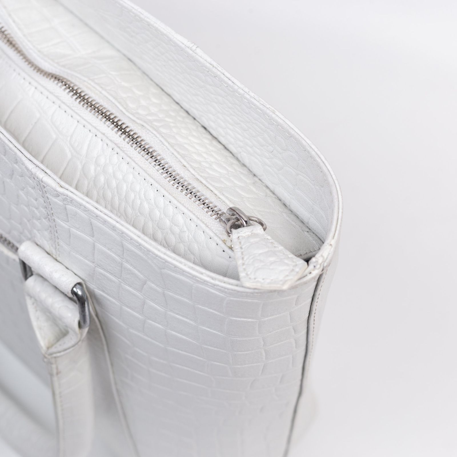 Ultimated White Croc, view 1