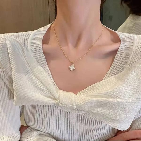 Four Leaf Clover - Necklace - Hover
