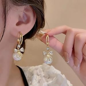 Elegant Pearl Bow Dangle - Earring - Hover