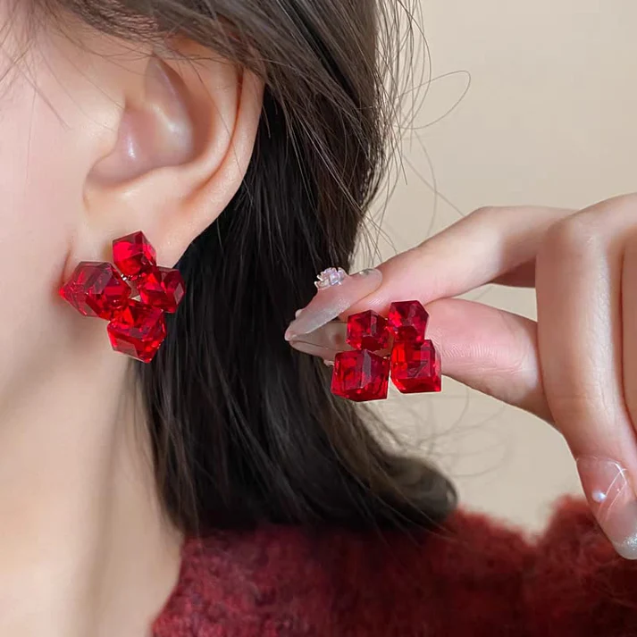 Sparkling Crystal Cube - Earrings