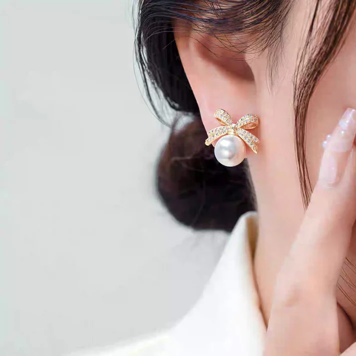 Bow-knot Pearl - Earrings
