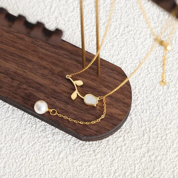 Tulip Pearl Pendant - Necklace - Hover