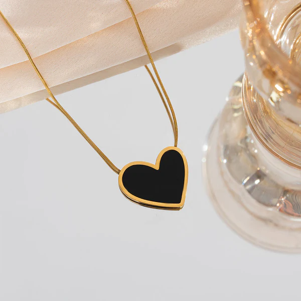 Black Heart - Necklace