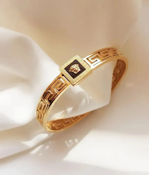 Unique Cubic Design - Bracelet