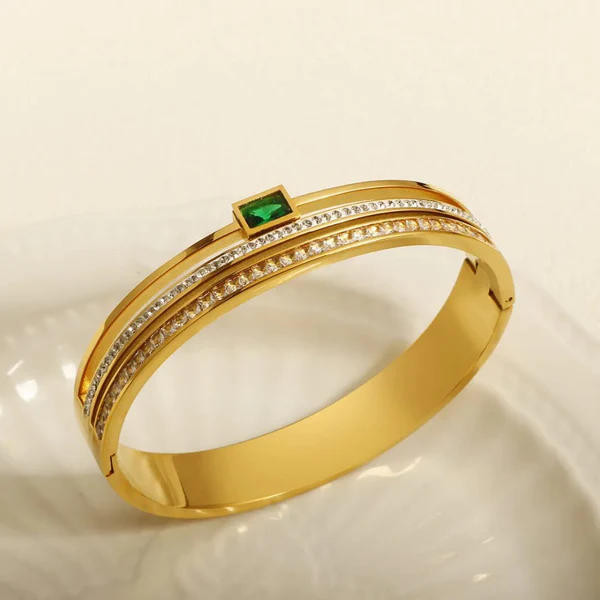 Green Emerald stone Handcuff - Bracelet - Hover