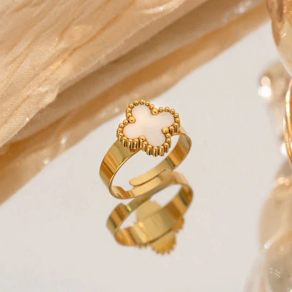 Luxury White Flower - Ring