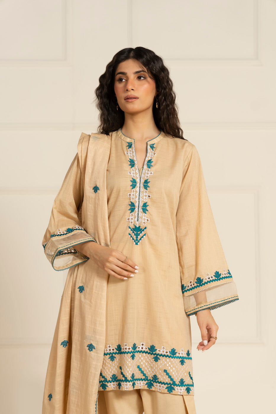 RTW | SHIRT, SHALWAR & DUPATTA alternate view