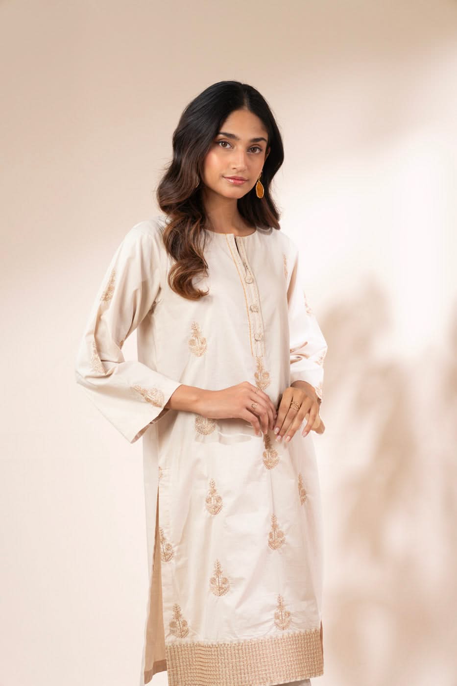 RTW | KURTI alternate view