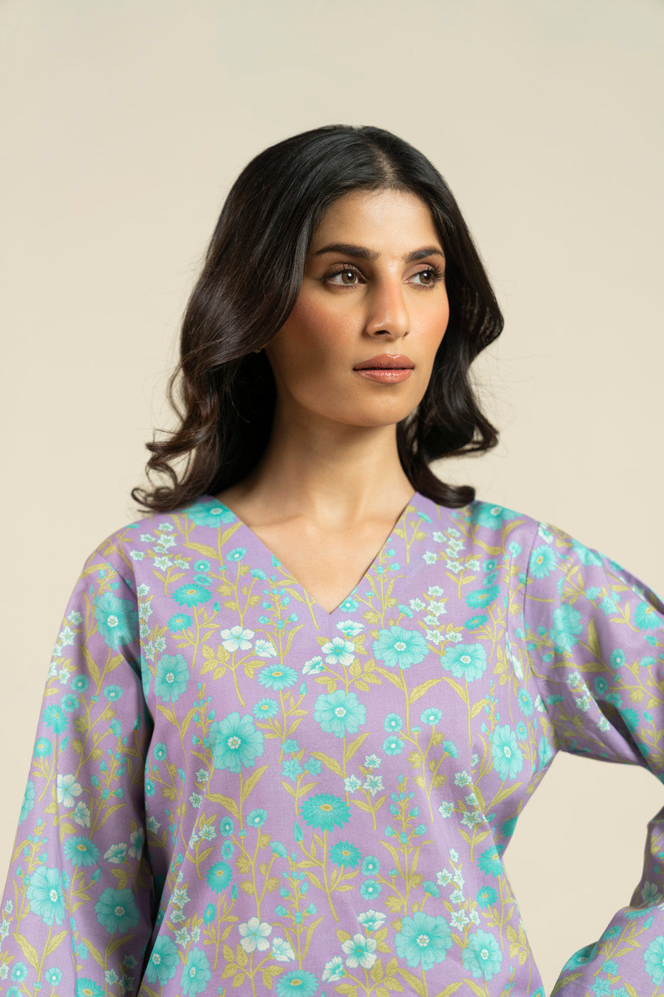 RTW | SHIRT view 3