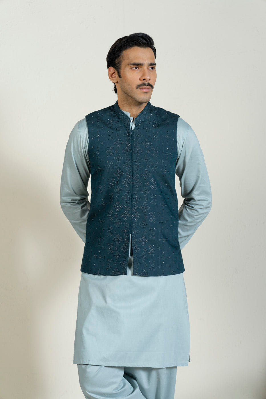 RTW | WAISTCOAT alternate view