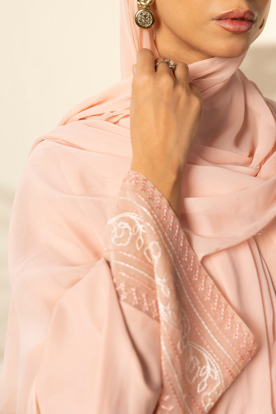 RTW | ABAYA & STOLE view 3