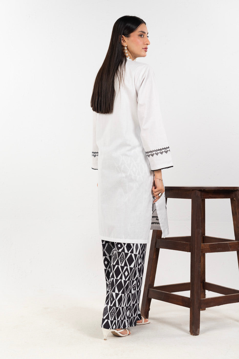 RTW | SHIRT view 4