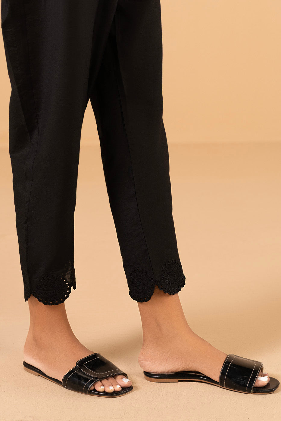RTW | TROUSER alternate view