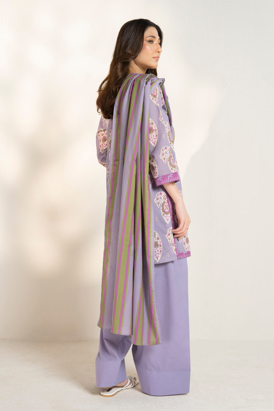 RTS | SHIRT & DUPATTA view 3