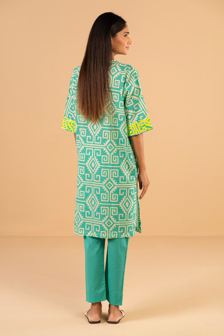 RTW | SHIRT & TROUSER view 4