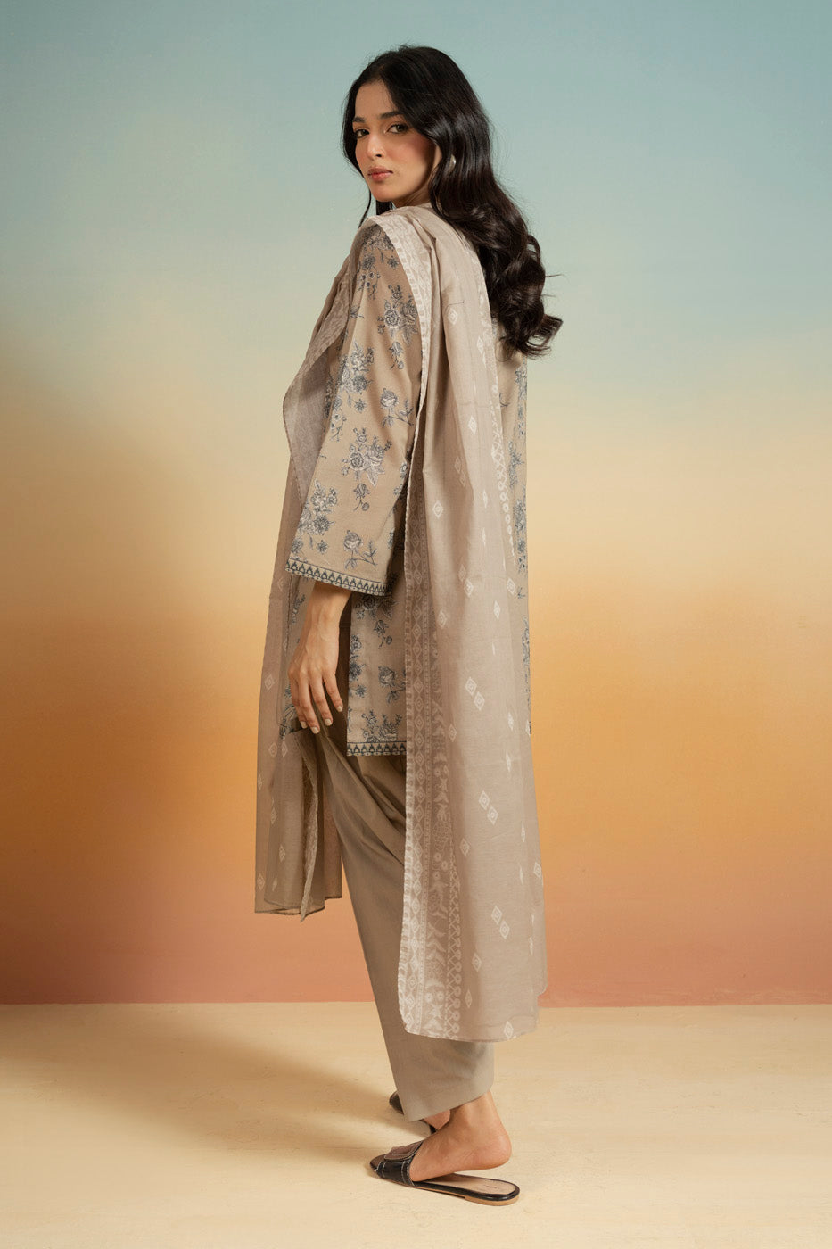 RTS  | SHIRT, TROUSER & DUPATTA view 4
