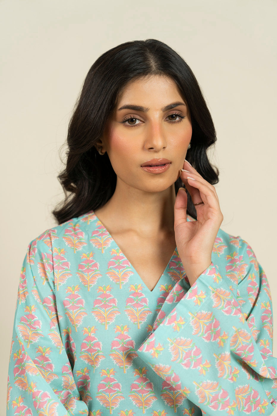 RTW | SHIRT view 3