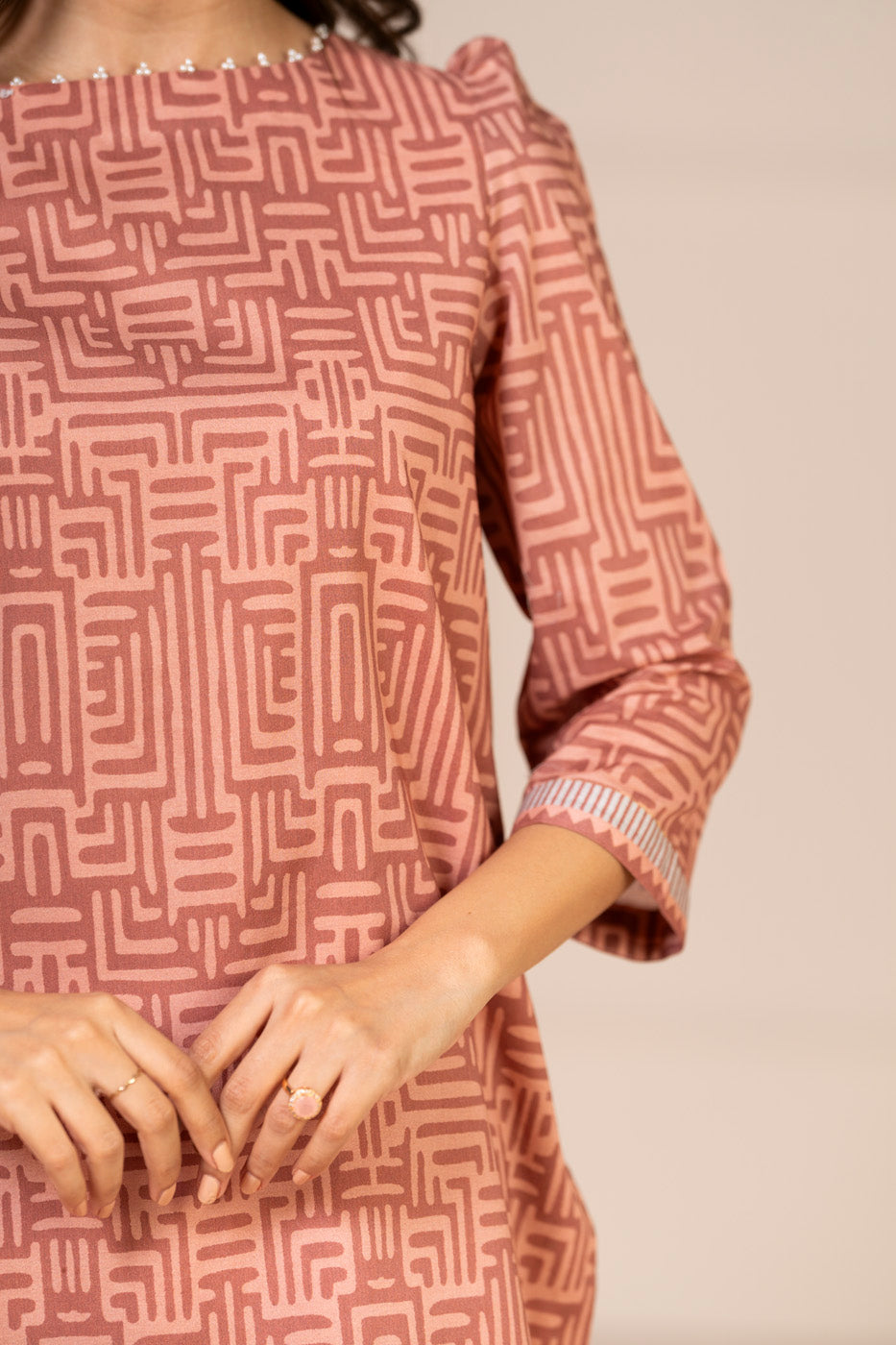 RTS | SHIRT & DUPATTA view 3