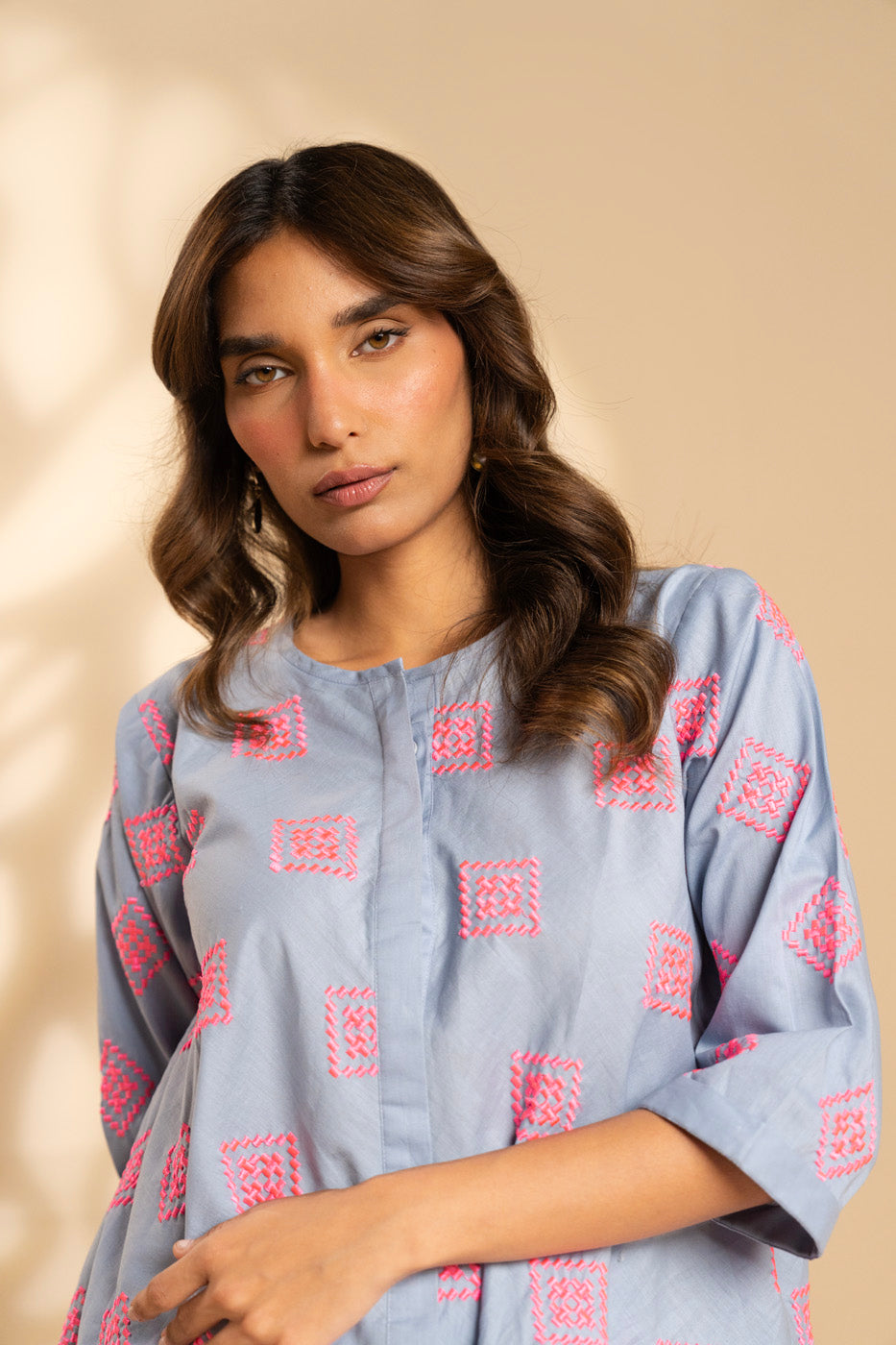 RTW  | SHIRT view 3