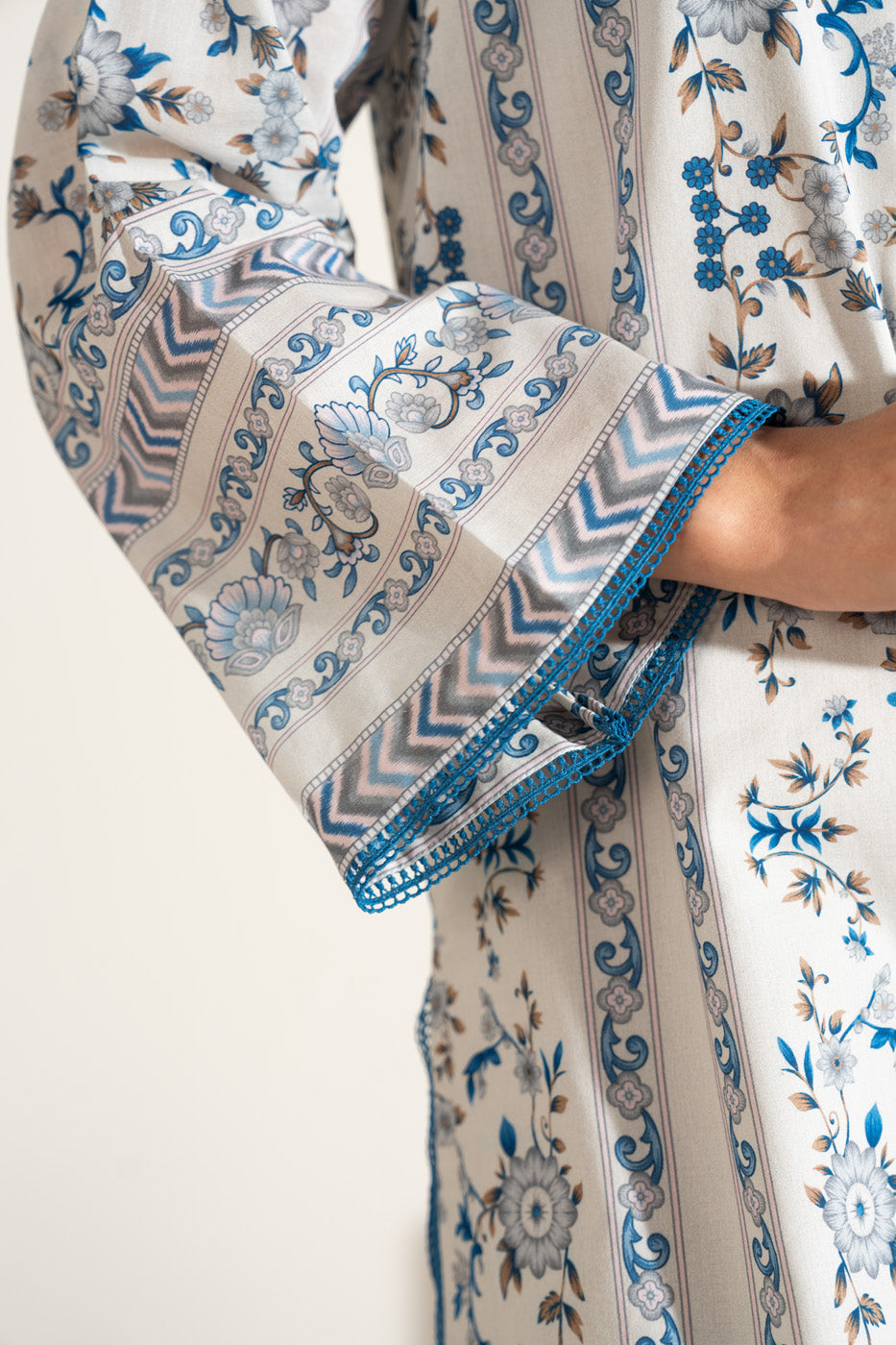 RTS | SHIRT & TROUSER view 4