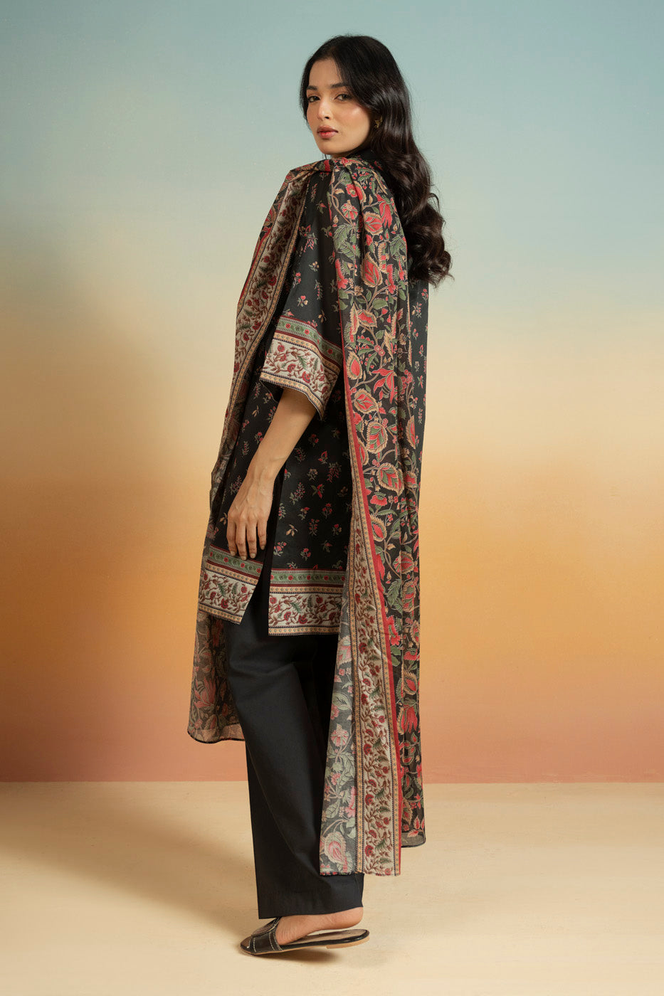 RTS  | SHIRT, TROUSER & DUPATTA view 4