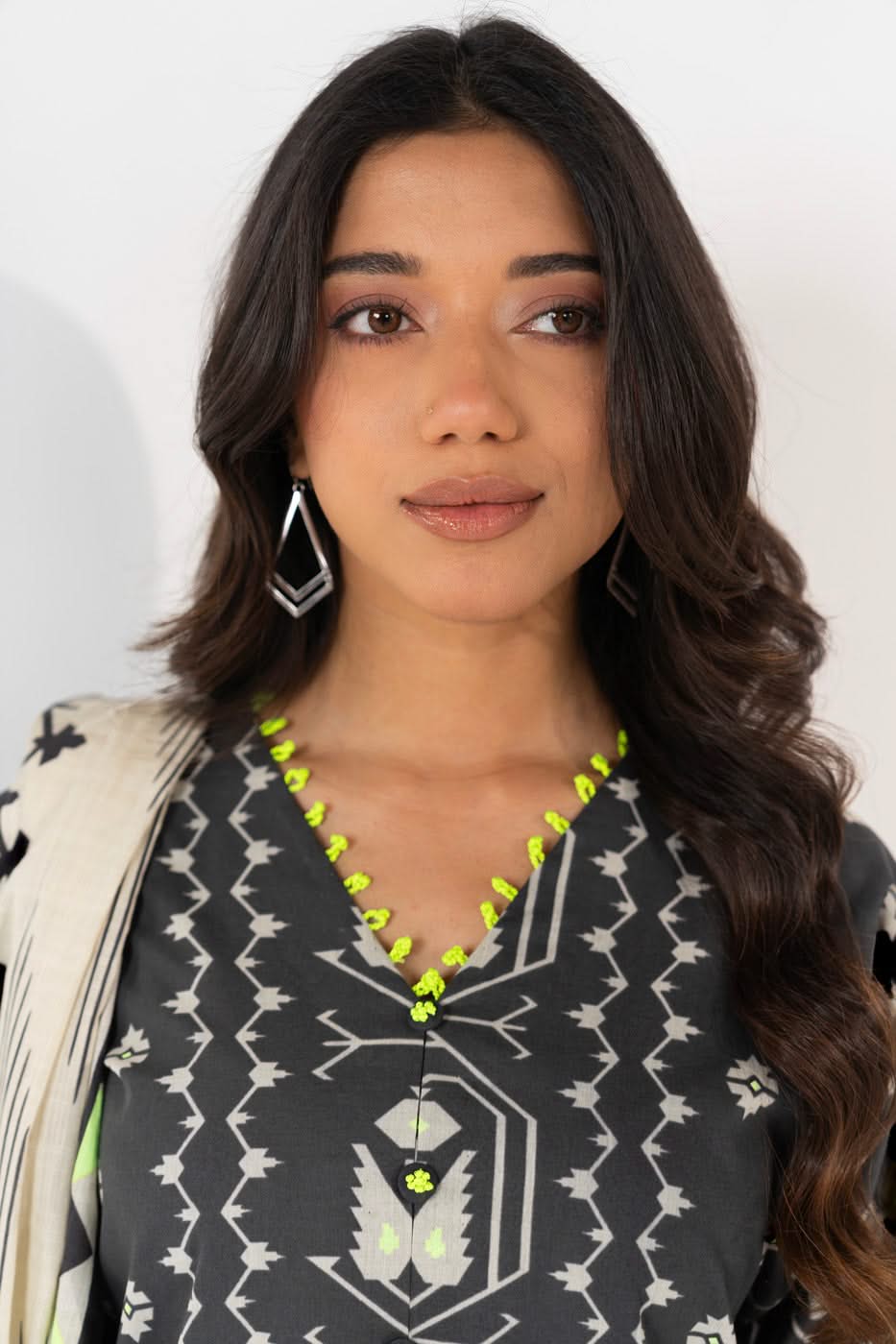 RTS | SHIRT, TROUSER & DUPATTA view 3