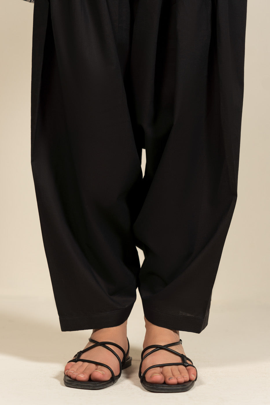 RTW | SHALWAR alternate view