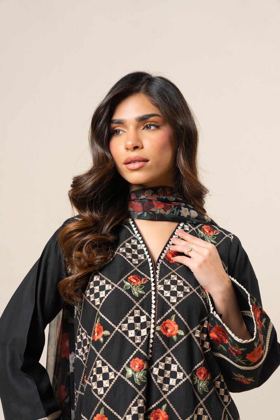 RTW | SHIRT, TROUSER & DUPATTA view 3