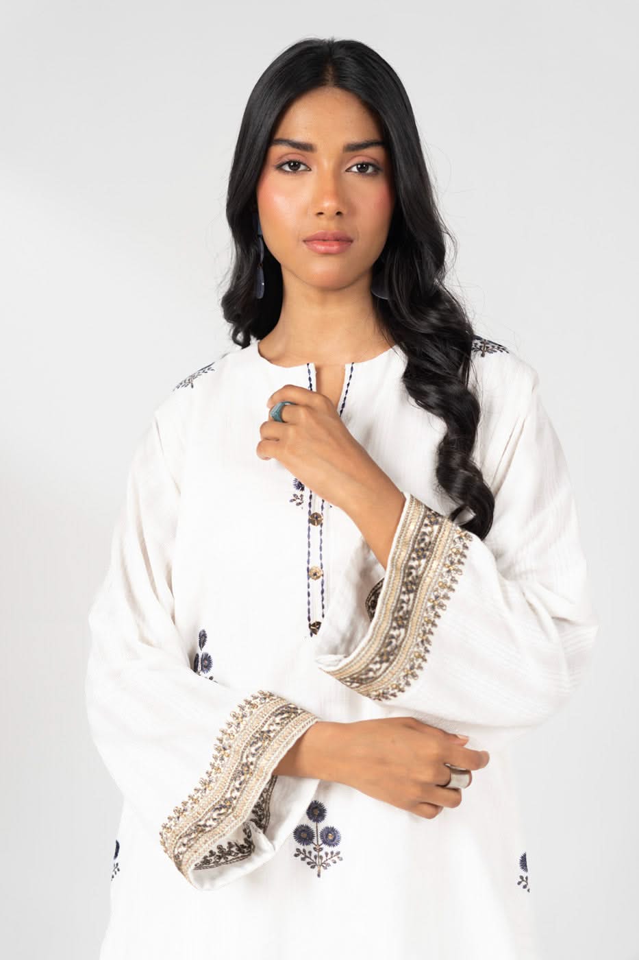 RTW | SHIRT & DUPATTA alternate view