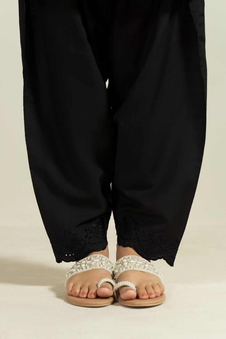 RTW | SHALWAR alternate view