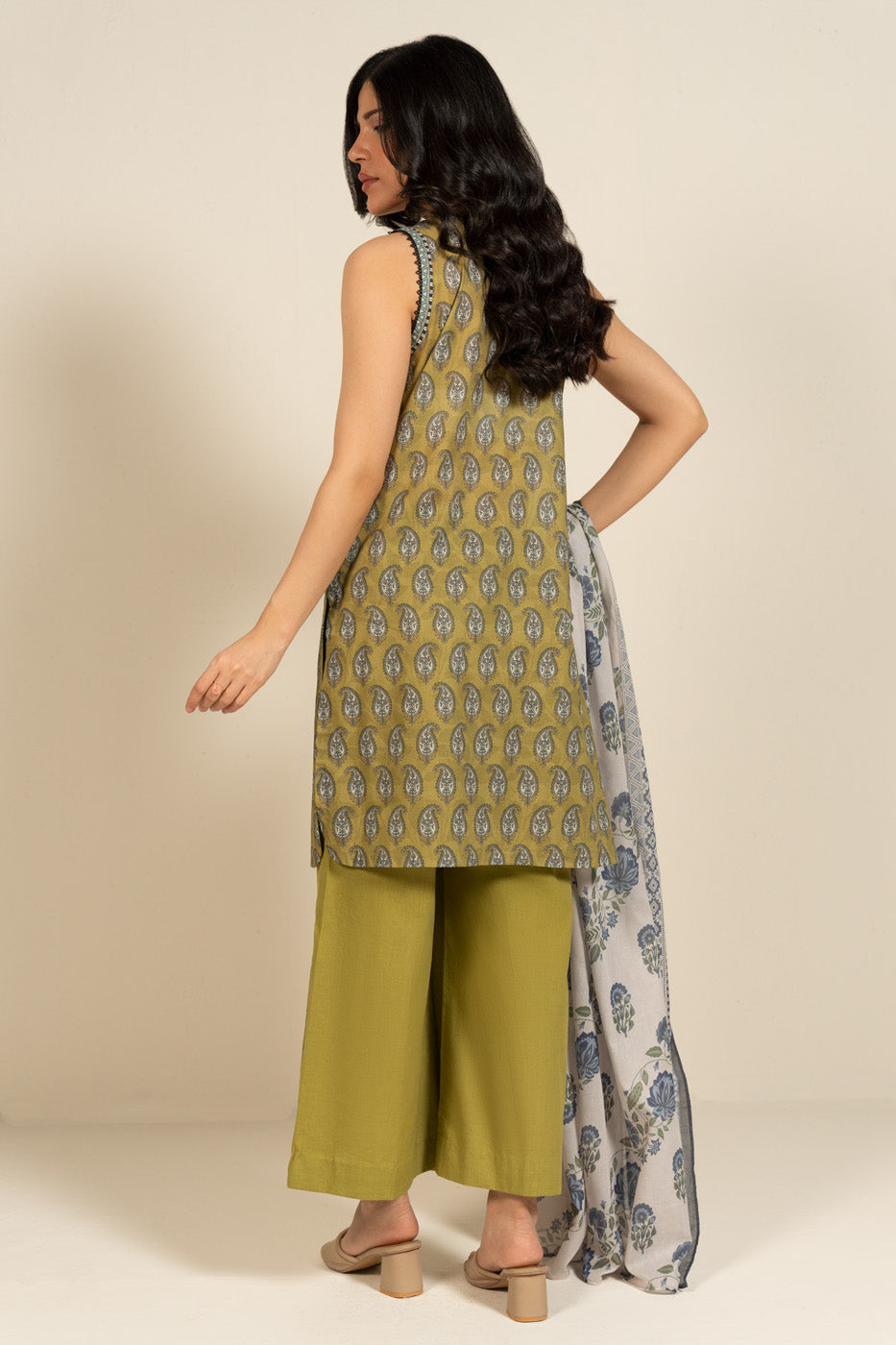 RTS | SHIRT, TROUSER & DUPATTA view 4