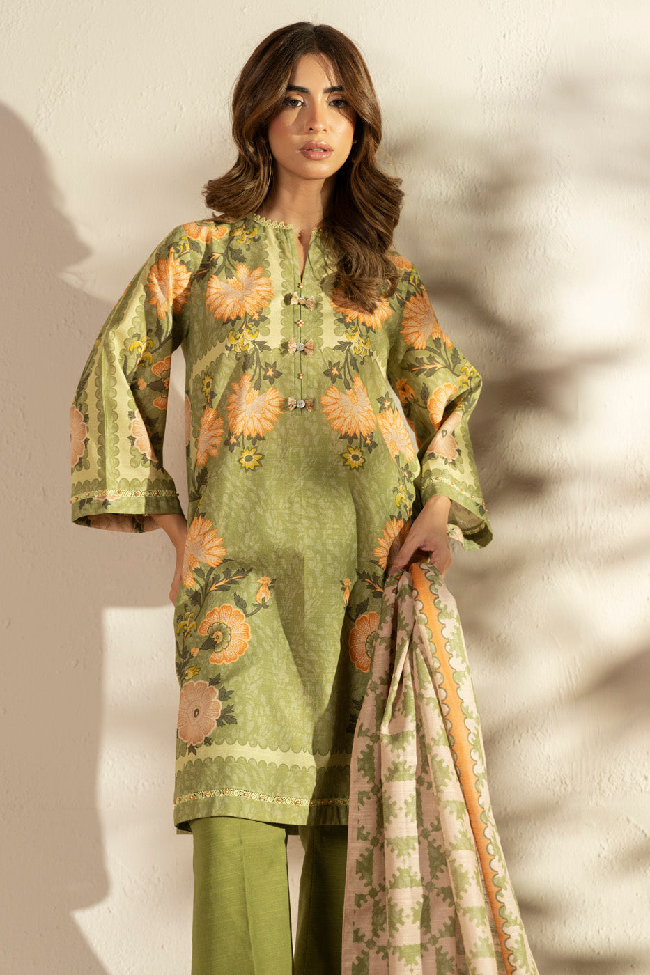 RTS | SHIRT, TROUSER & DUPATTA alternate view