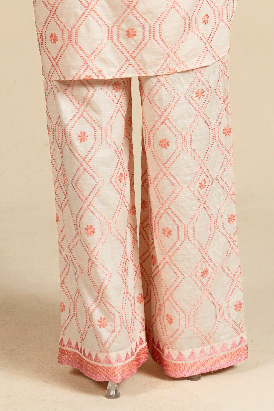 RTW | BOOTCUT PANTS alternate view