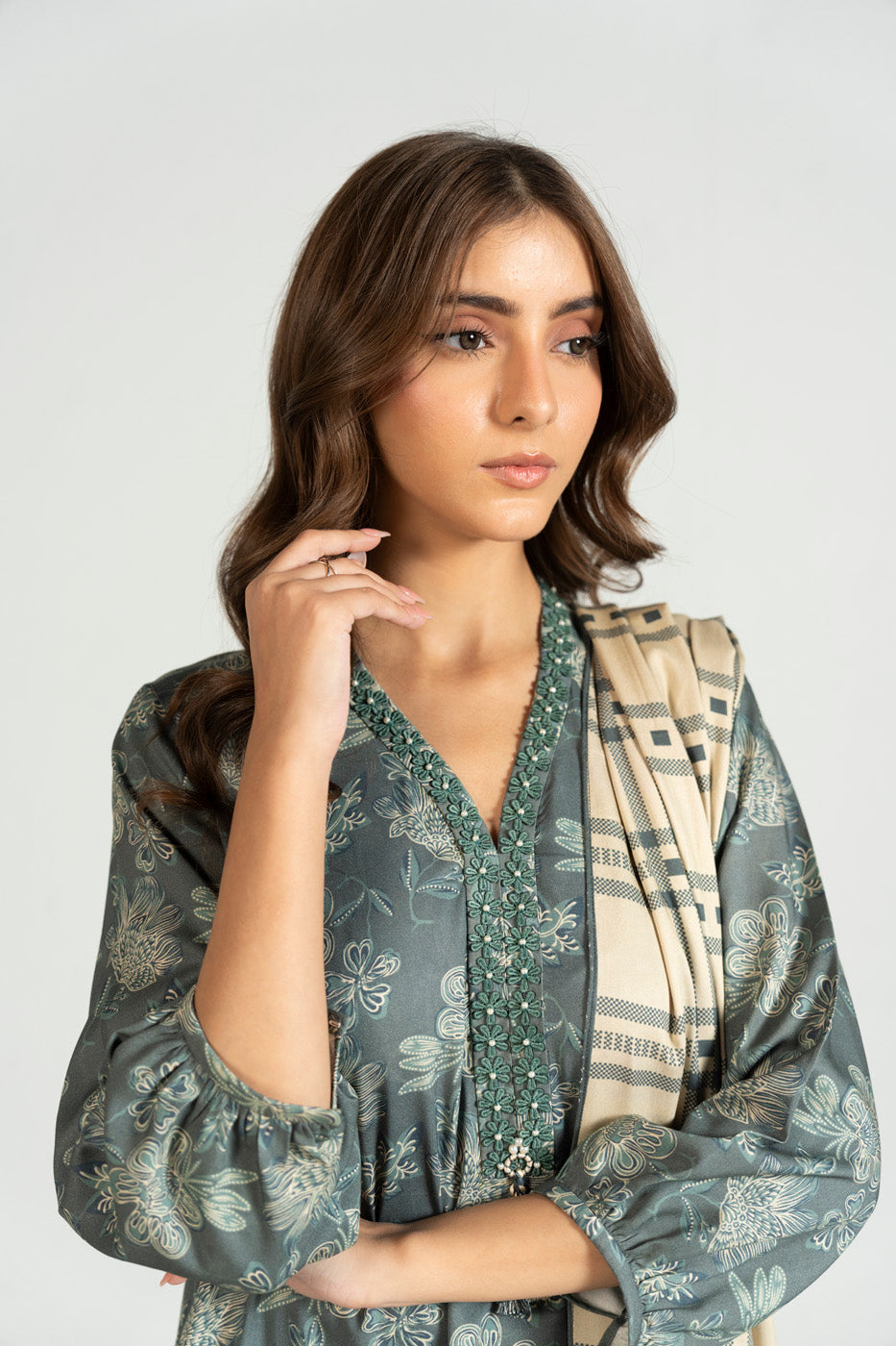 RTS | SHIRT & DUPATTA view 3