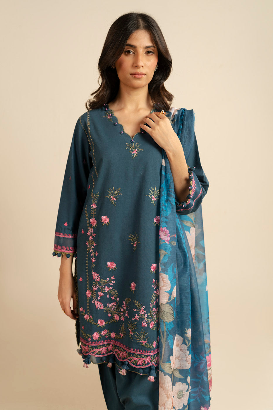 RTS | SHIRT, TROUSER & DUPATTA alternate view