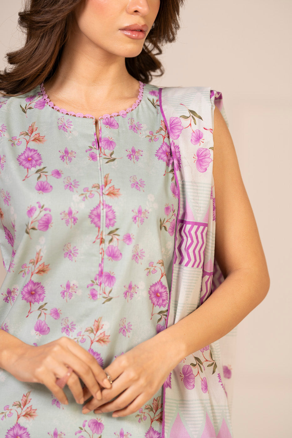 RTS | SHIRT & DUPATTA view 3