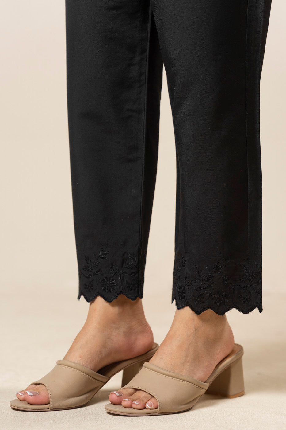 RTW | TROUSER alternate view