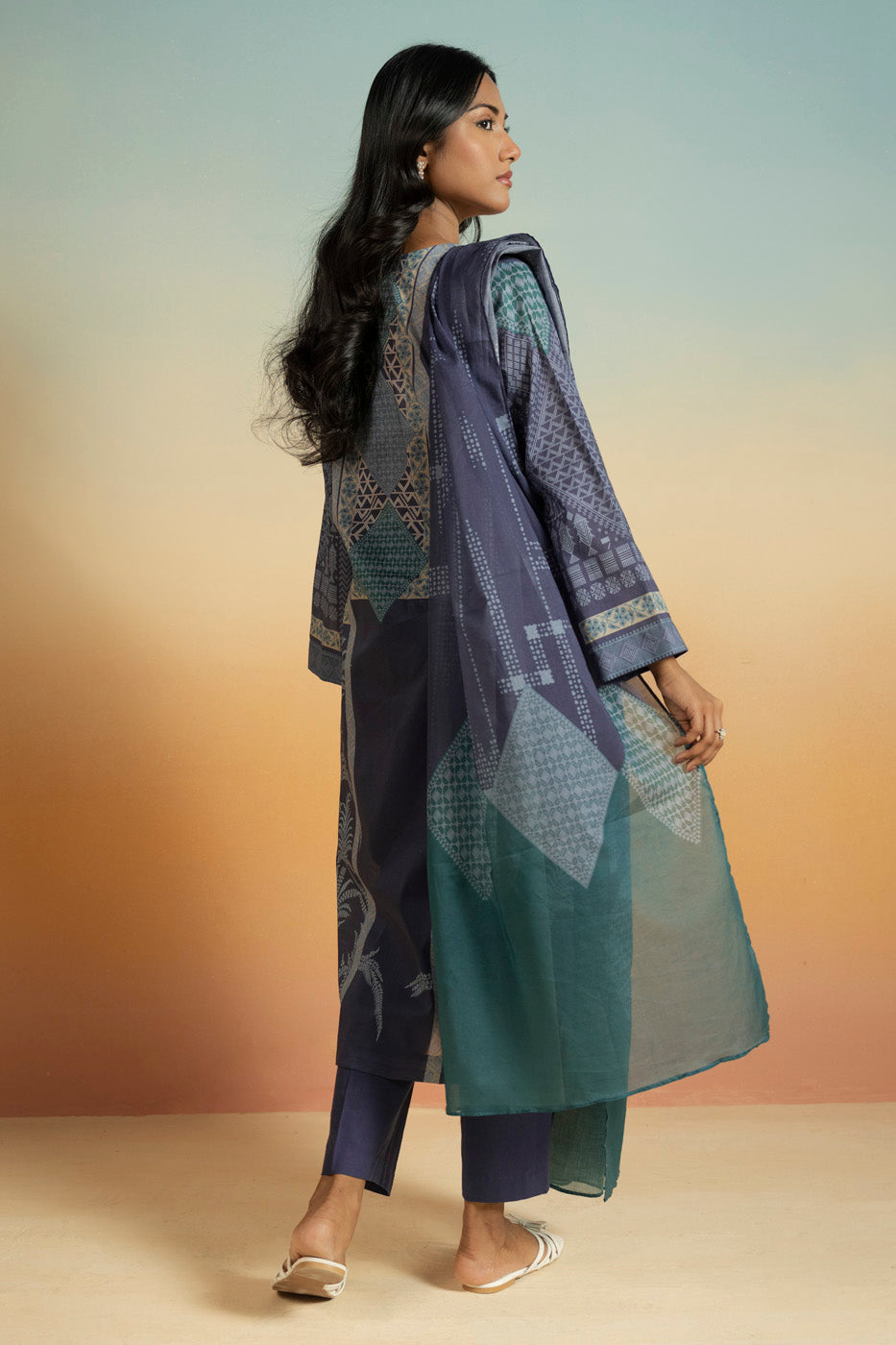 RTS  | SHIRT, TROUSER & DUPATTA view 4