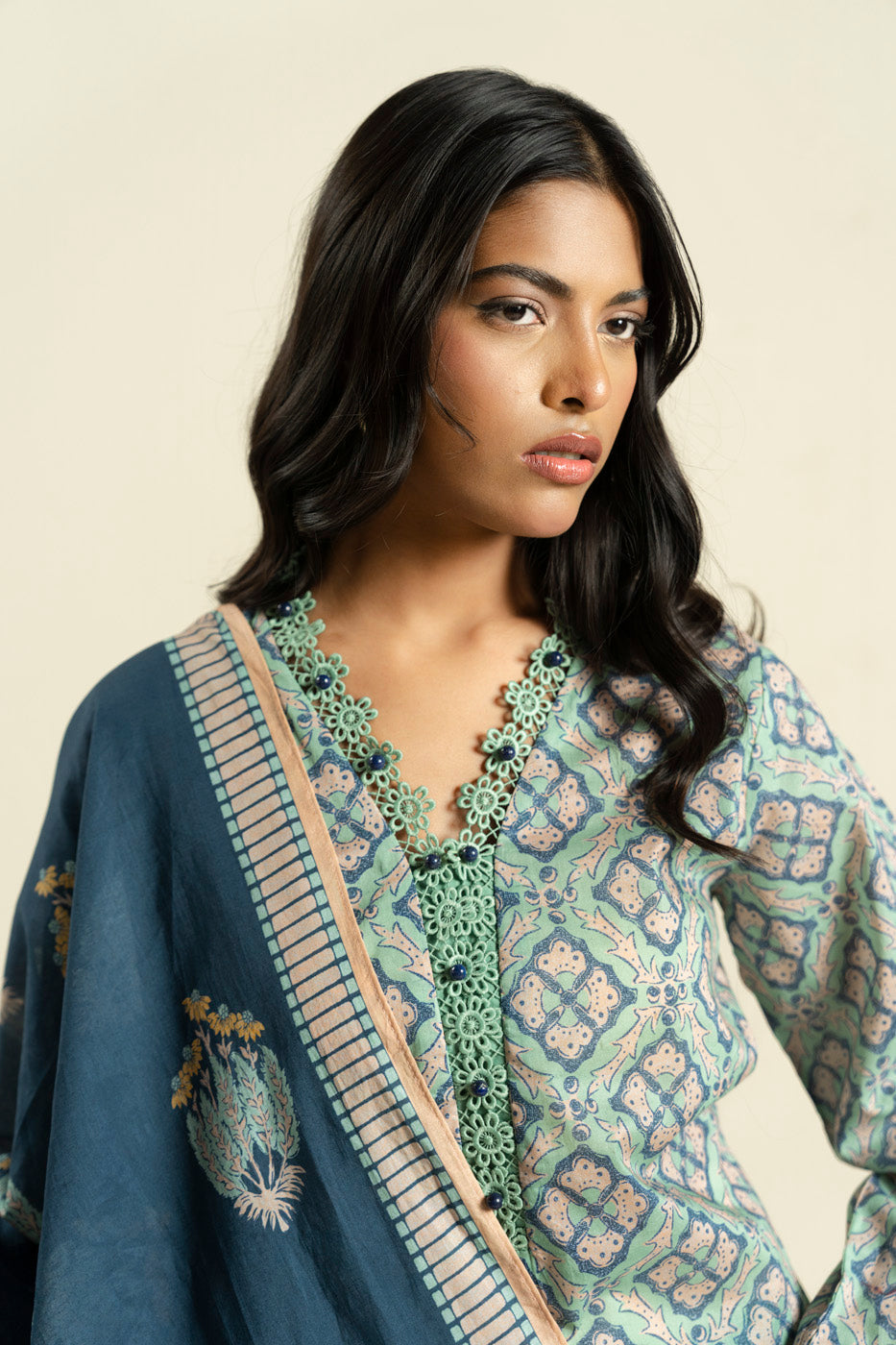 RTS | SHIRT & DUPATTA view 3