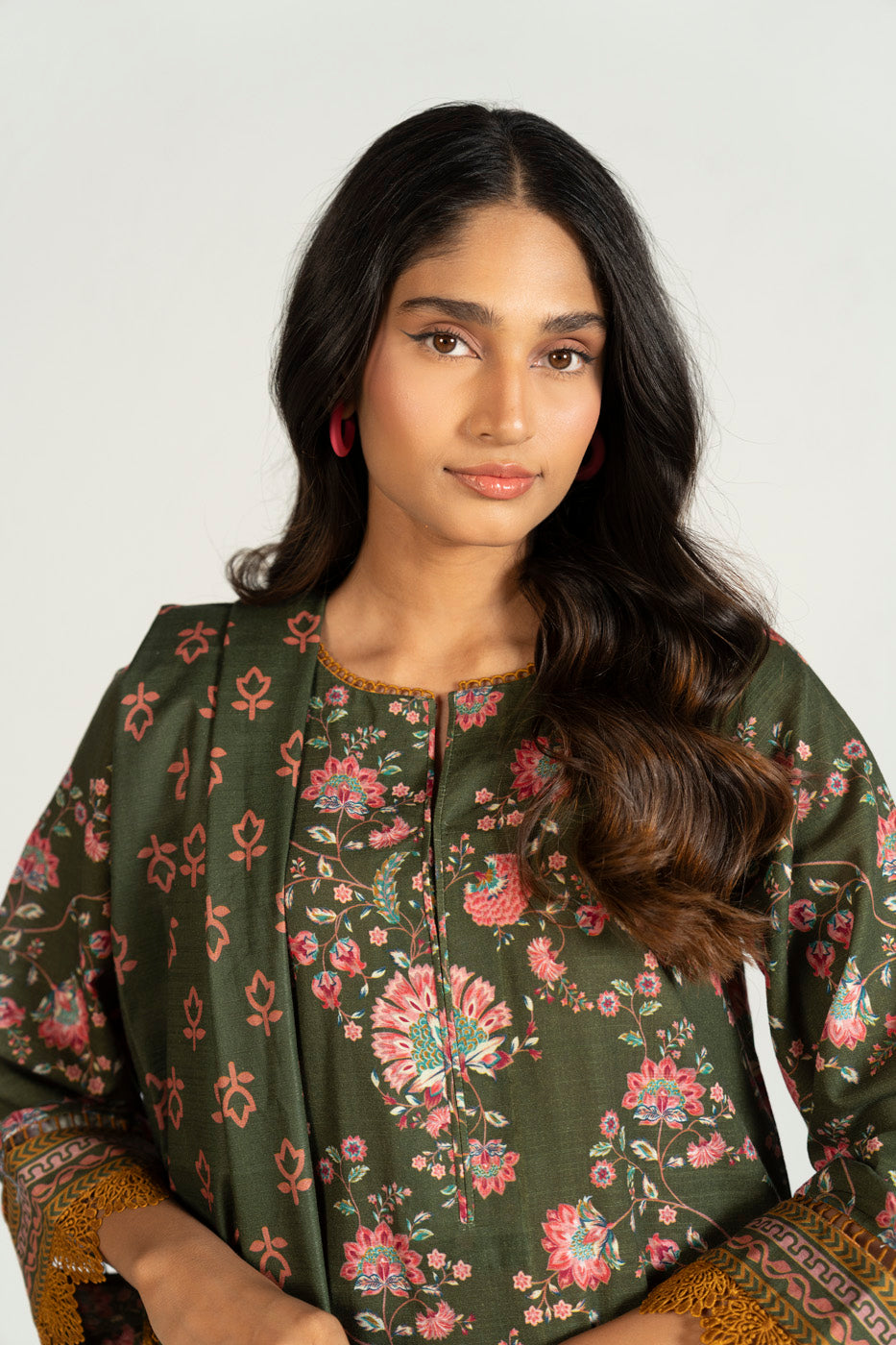 RTS | SHIRT, TROUSER & DUPATTA view 3