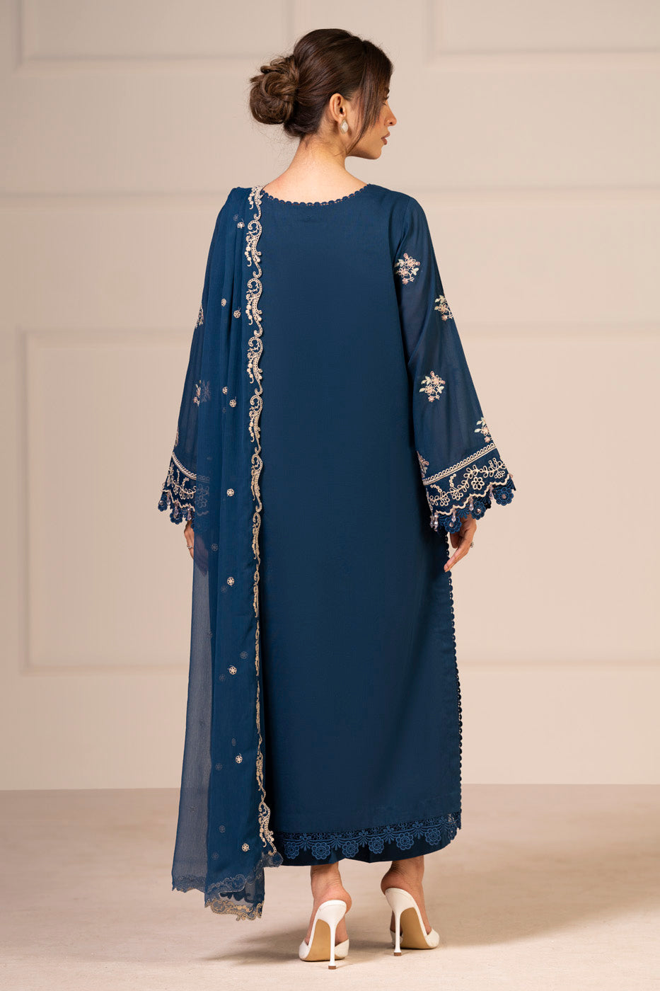 RTS | SHIRT, TROUSER & DUPATTA view 4