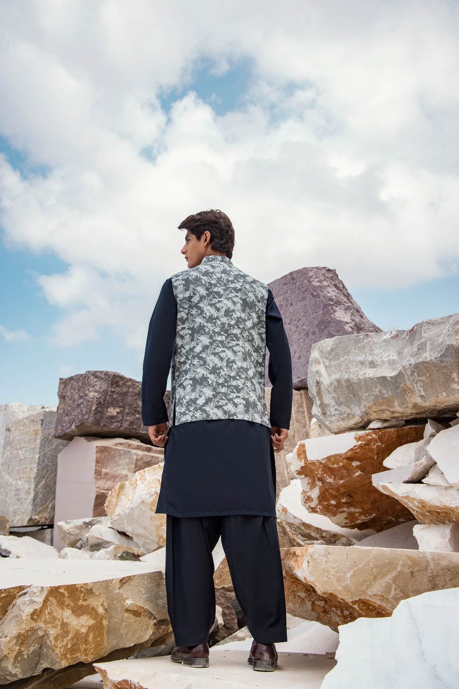 RTW | WAISTCOAT view 3