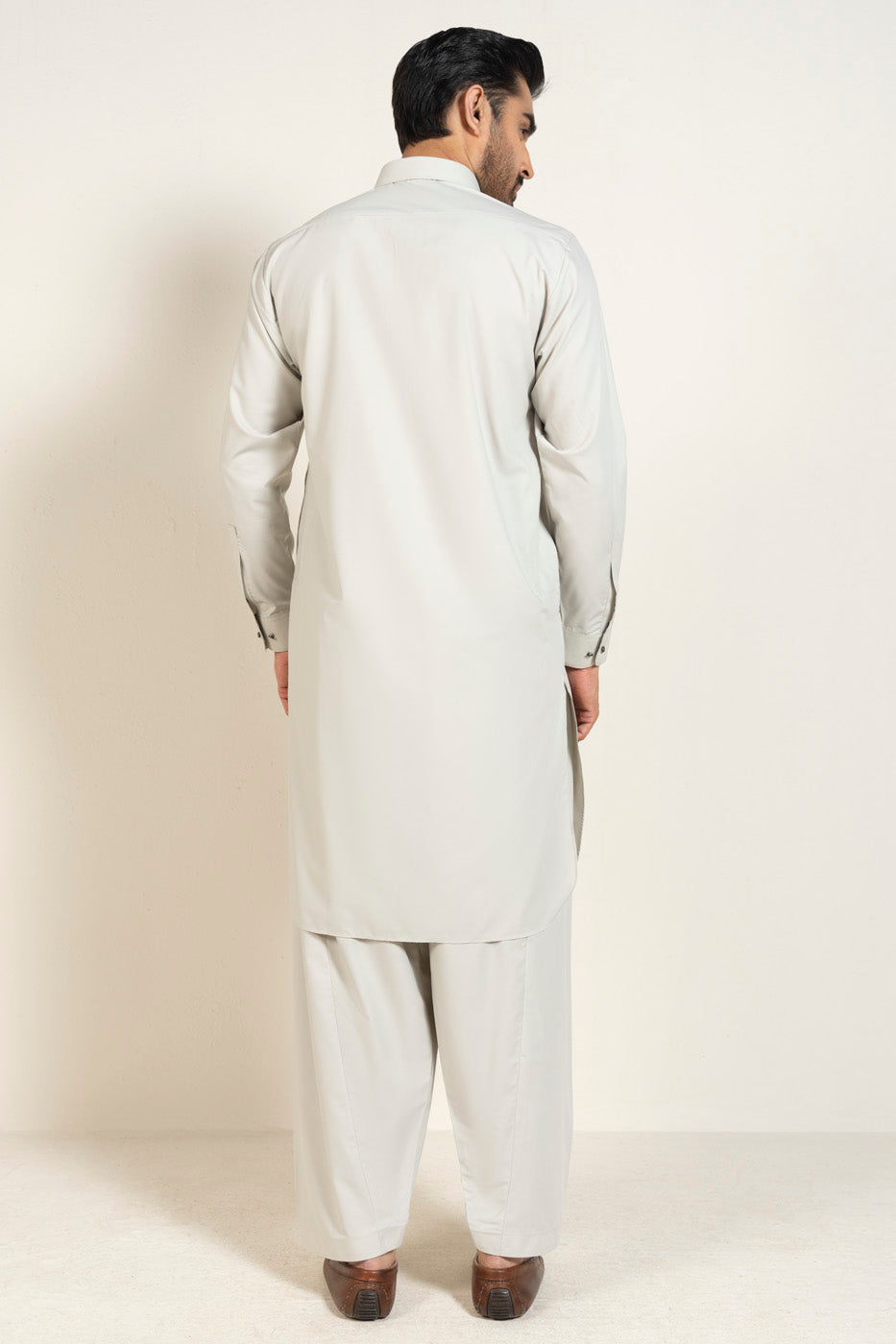 RTW | KAMEEZ & SHALWAR view 4