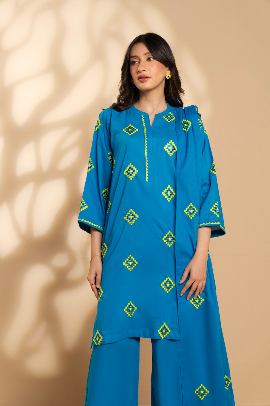 RTW | SHIRT, TROUSER & DUPATTA view 3
