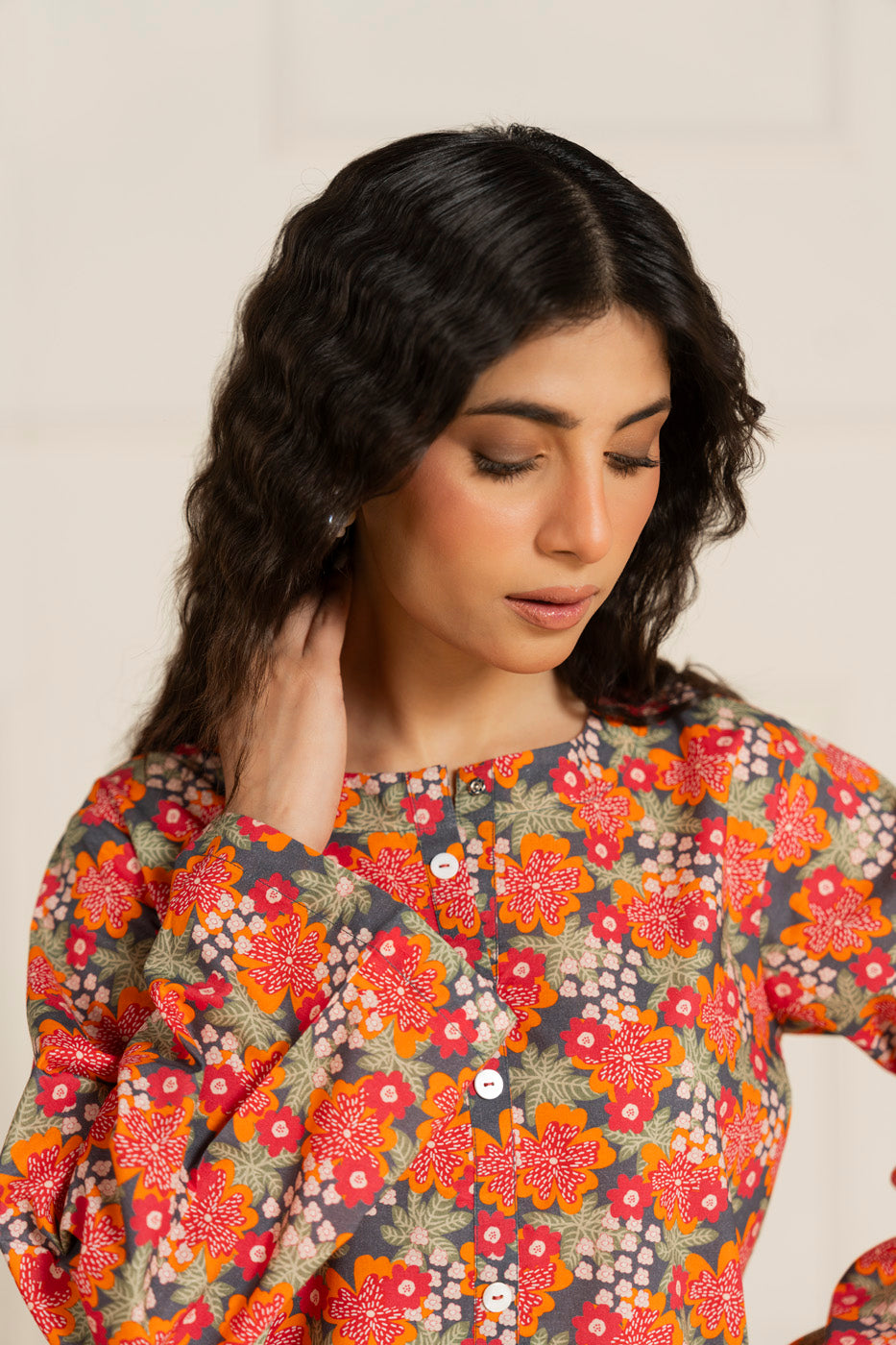 RTW | SHIRT view 3
