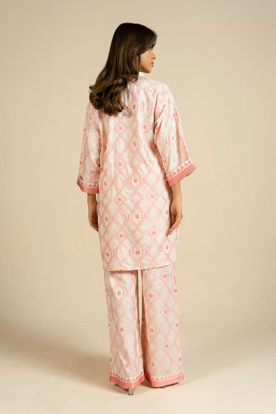 RTW | SHIRT view 4