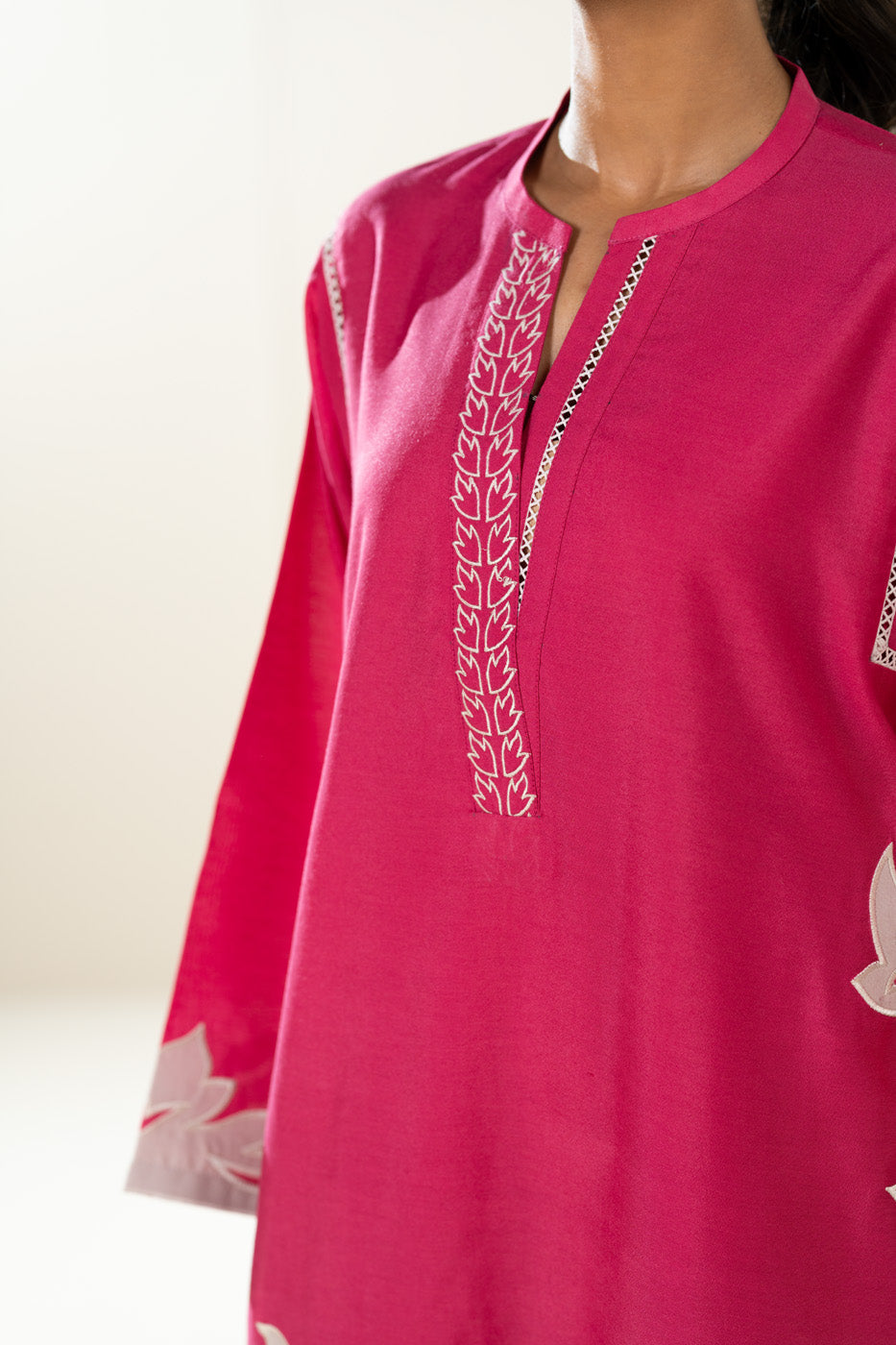 RTW | SHIRT view 3